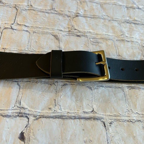GENUINE FULL GRAIN BLACK LEATHER CHANGEABLE BUCKLE MENS CHUNKY BELT SIZE 50 - Picture 3 of 10